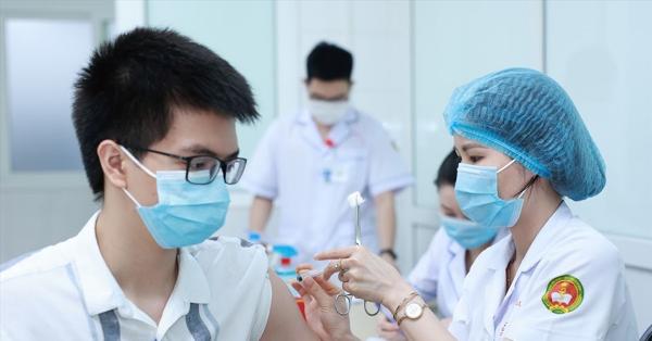 Đà Nẵng: Đặt mục tiêu 100% học sinh từ 12 đến dưới 1‌8 tuổ‌i được tiêm vaccine Covid-19 sẵn sàng cho năm học mới-1