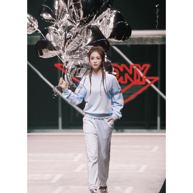 Bạch Lộc gây ấn tượng tại Thượng Hải Fashion Week vì quá cool ngầu-7