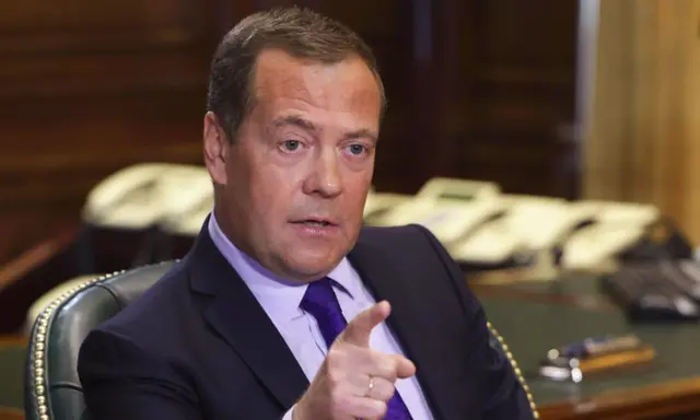 Ông Medvedev tuyên bố nhiều vũ khí Mỹ hơn sẽ khiến toàn bộ Ukraine ‘bị thiêu rụi’-cover-img