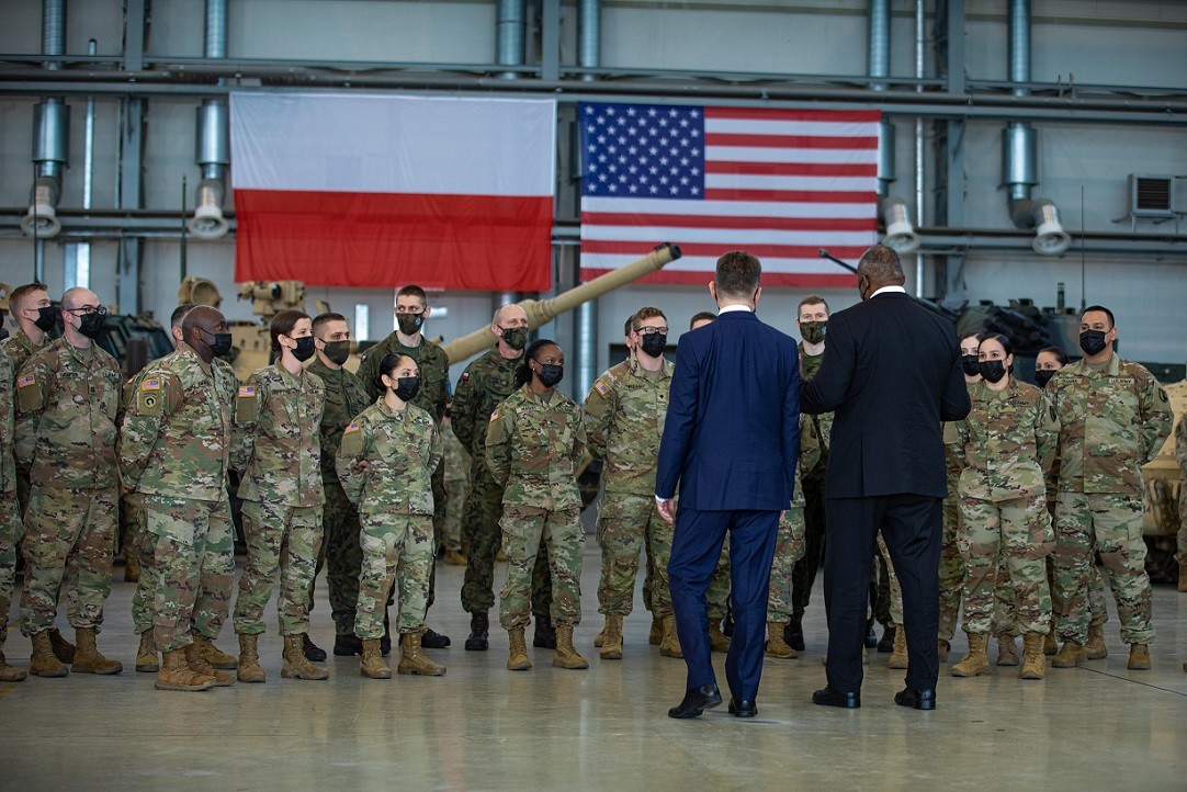Báo Đức: Thời thế thay đổi, Ba Lan hiện là đối tác quan trọng nhất của Mỹ ở châu Âu-1