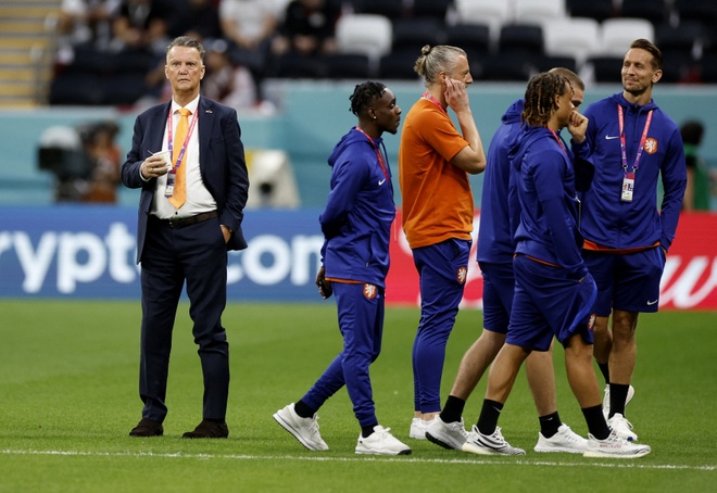 Hà Lan 0-0 Qatar: Cựu tiền đạo MU lần đầu đá chính-9