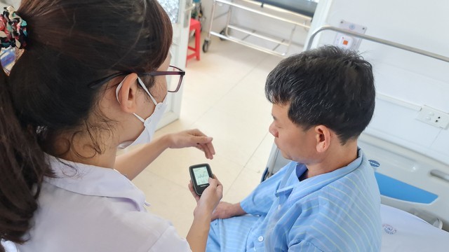 BV Nội tiết Nghệ An: Ứng dụng công nghệ mới theo dõi và điều trị hiệu quả bệnh đái tháo đường-2