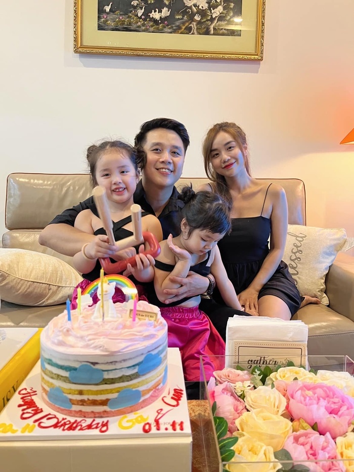 Vợ chồng NSƯT Bảo Quốc tới dự sinh nhật con gái Hoài Lâm, không thấy bóng dáng nam ca sĩ-4