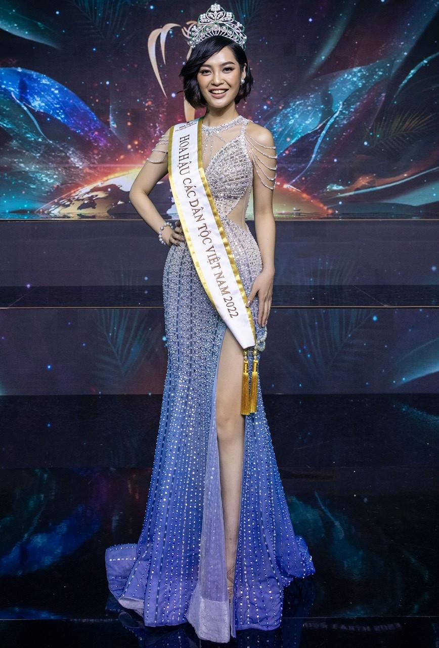 Hoa hậu Nông Thuý Hằng không được dự thi Miss Earth 2022, Trương Ngọc Ánh nói gì?-4