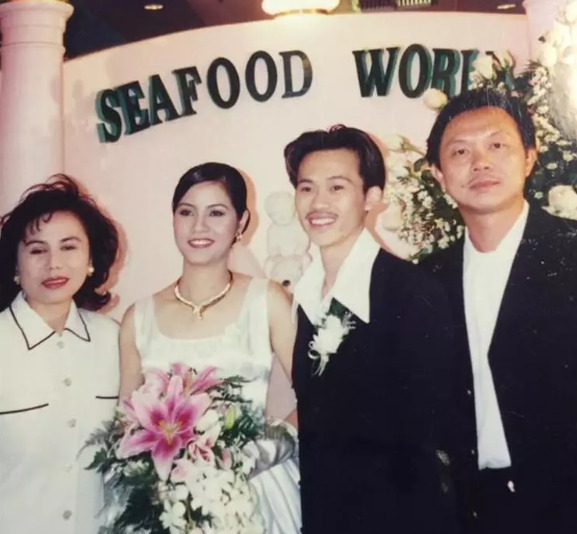 Lộ thêm ảnh cưới của Hoài Linh tại Mỹ, vì sao nam danh hài vẫn giữ?-3