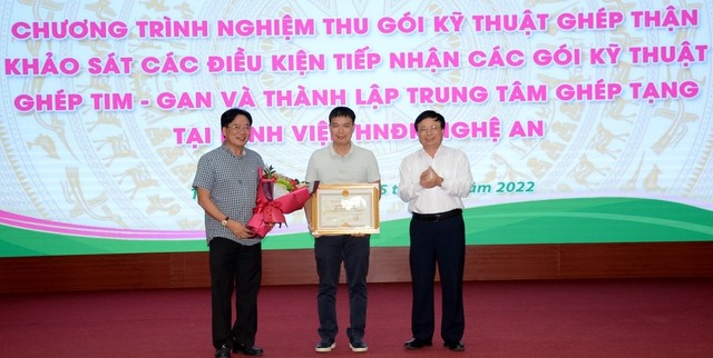 Bệnh viện Hữu nghị Đa khoa Nghệ An tiếp nhận, triển khai kỹ thuật ghép gan, ghép tim từ Bệnh viện Hữu nghị Việt Đức-6