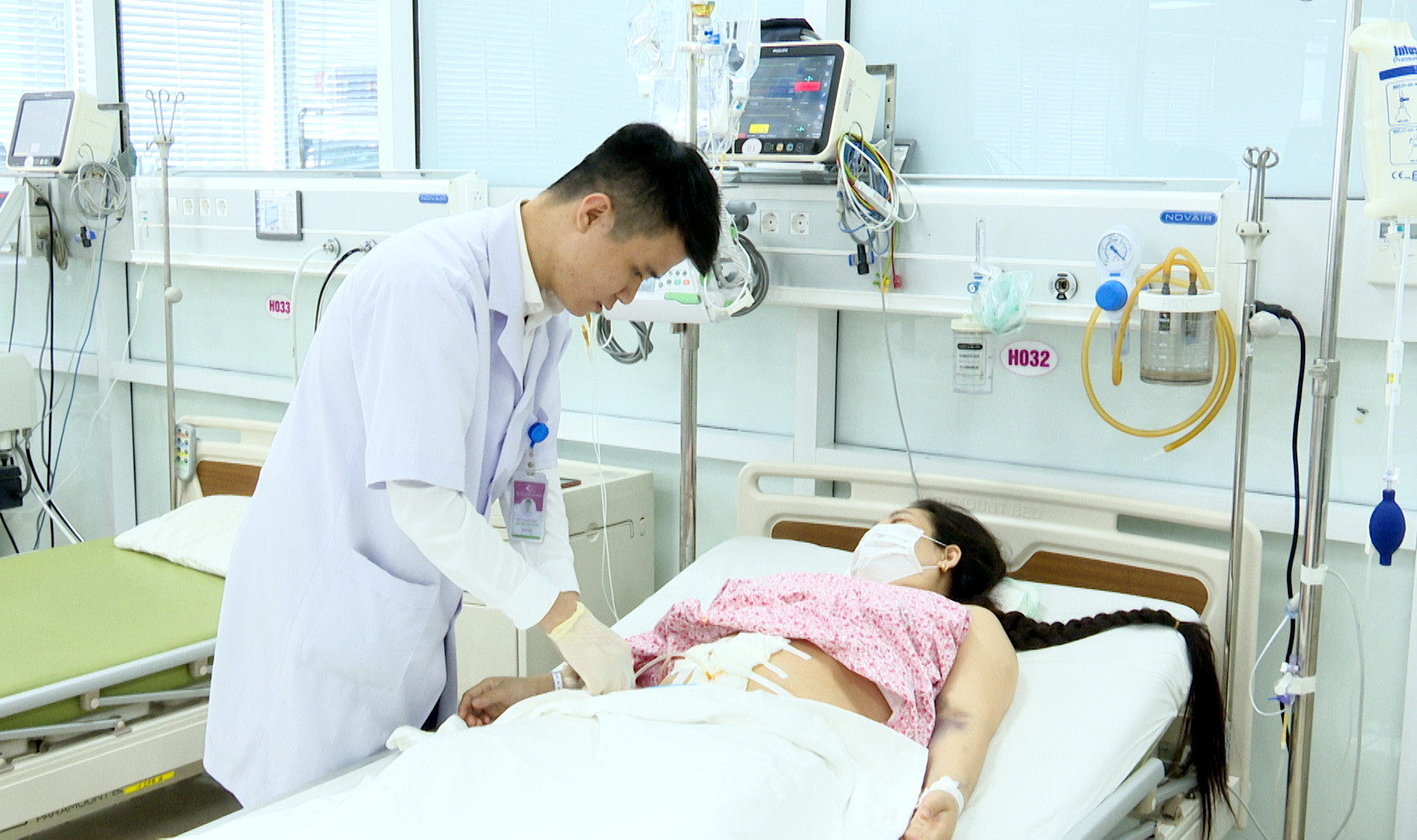 Bệnh viện Sản Nhi tỉnh Phú Thọ: Phẫu thuật cấp cứu thành công sản phụ băng huyết nặng sau sinh-1