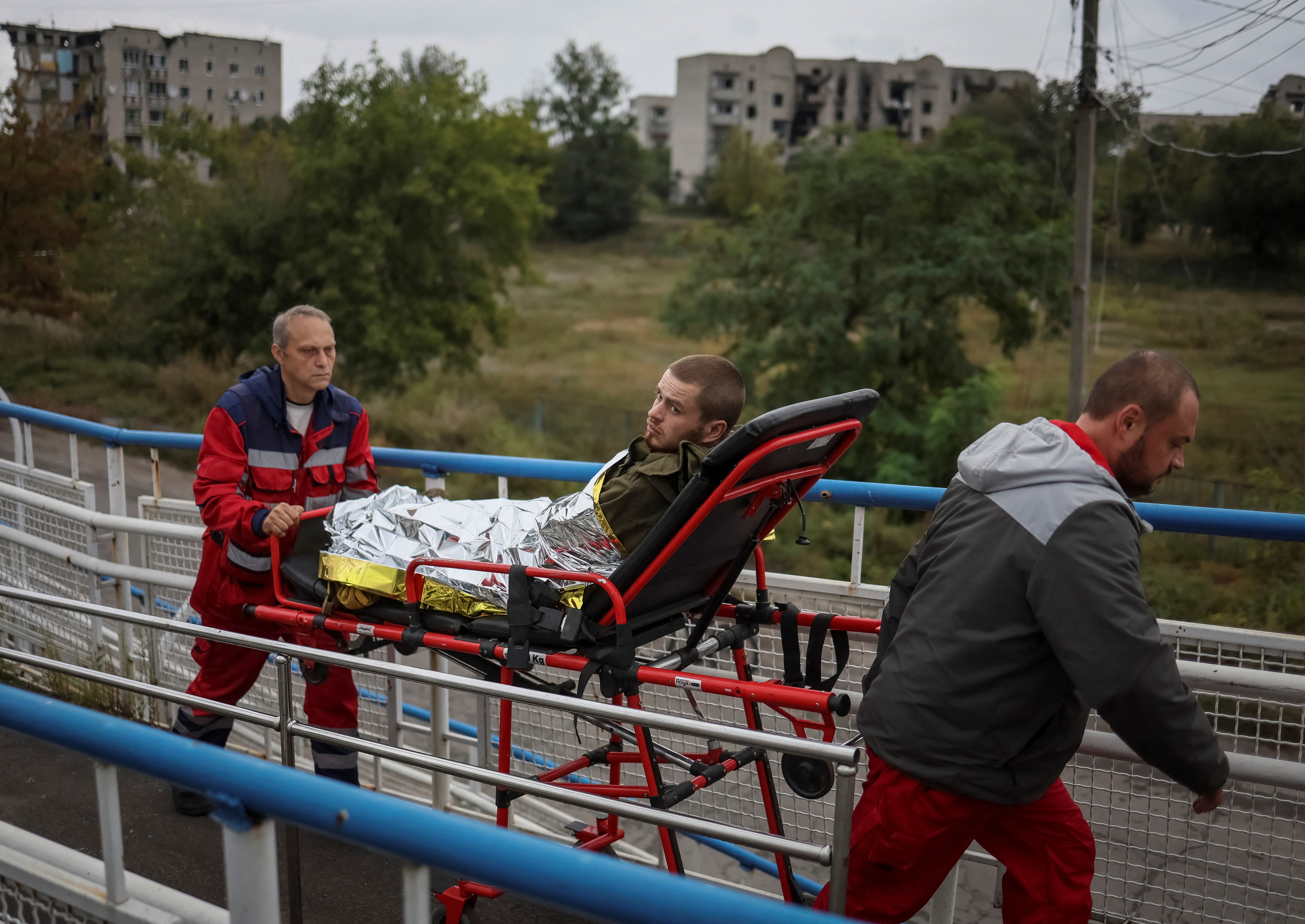 Khó khăn chồng chất ở vùng đổ nát Ukraine sau cuộc rút quân của Nga-2