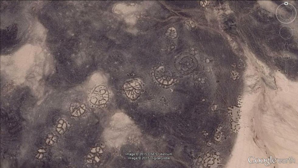 Lộ hình ảnh đảm bảo độc lạ Google Earth vô tình chụp được-2