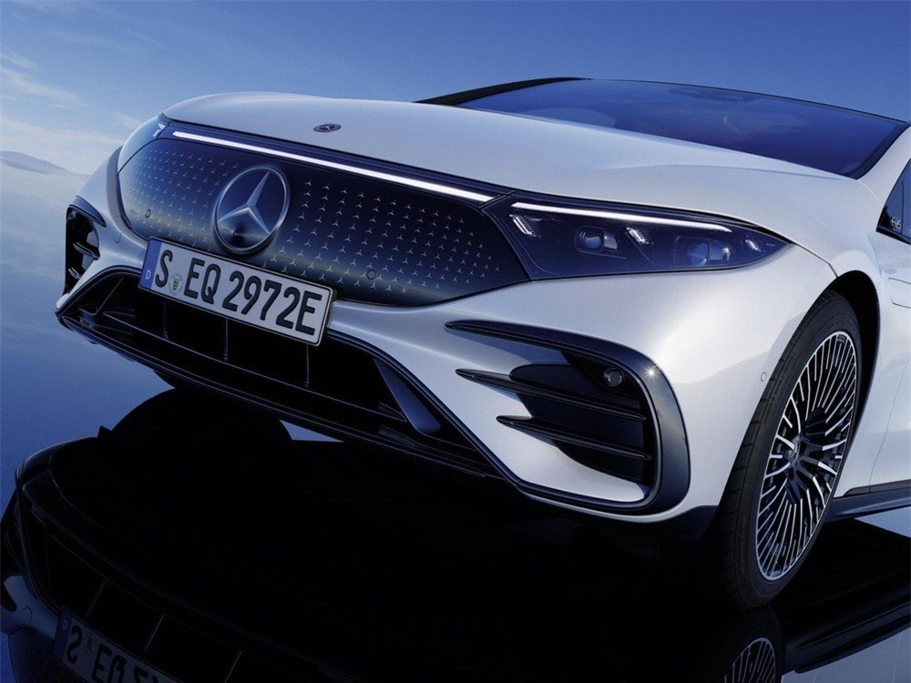 Mercedes-Benz chuẩn bị bán xe điện hạng sang tại Việt Nam, giá dự kiến từ 5,5 tỷ đồng-2