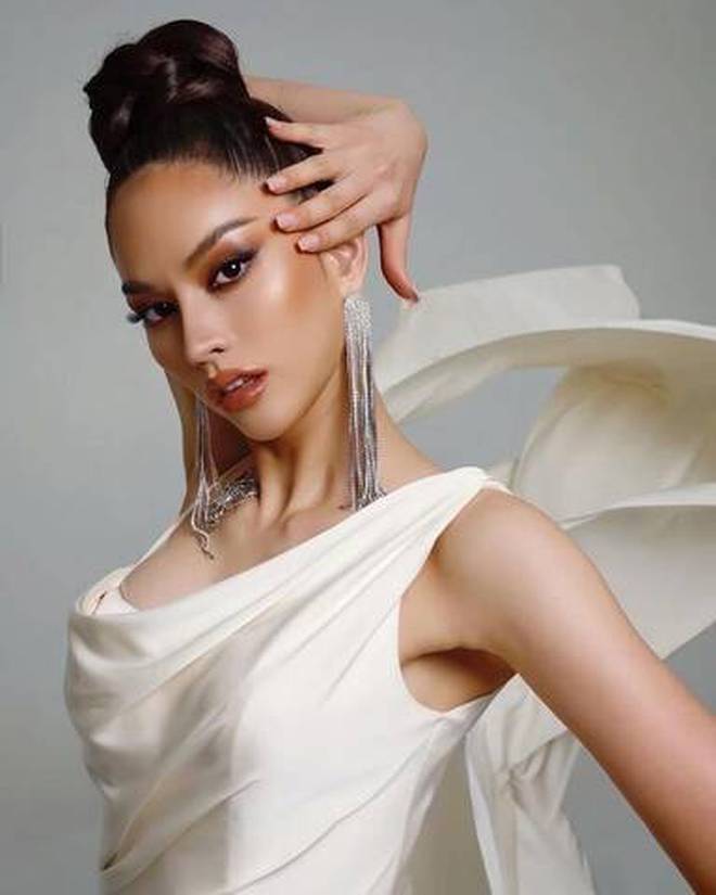 Sắc đẹp quyết rũ của Hoa hậu Hoàn vũ Thái Lan 2022-6