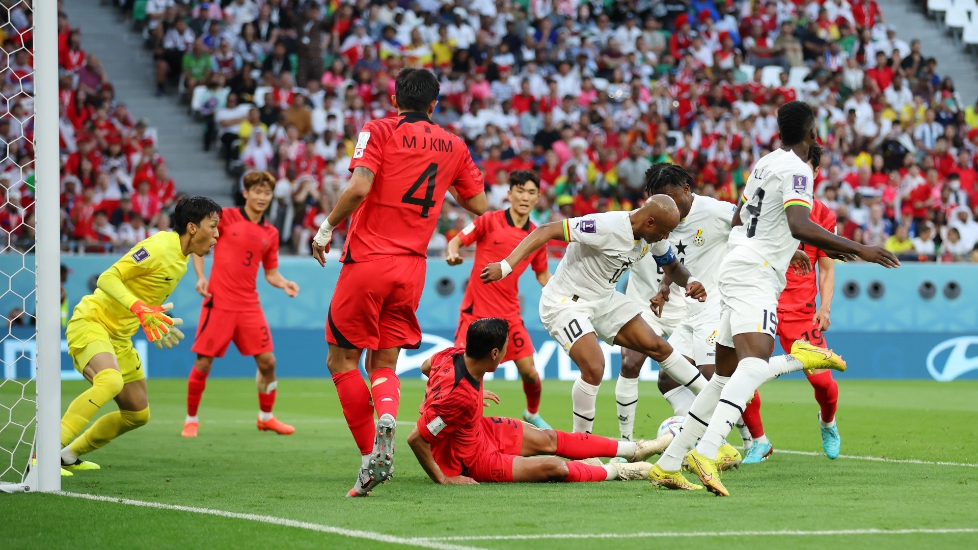 Luật mới khiến Hàn Quốc nhận bàn thua trước Ghana-1