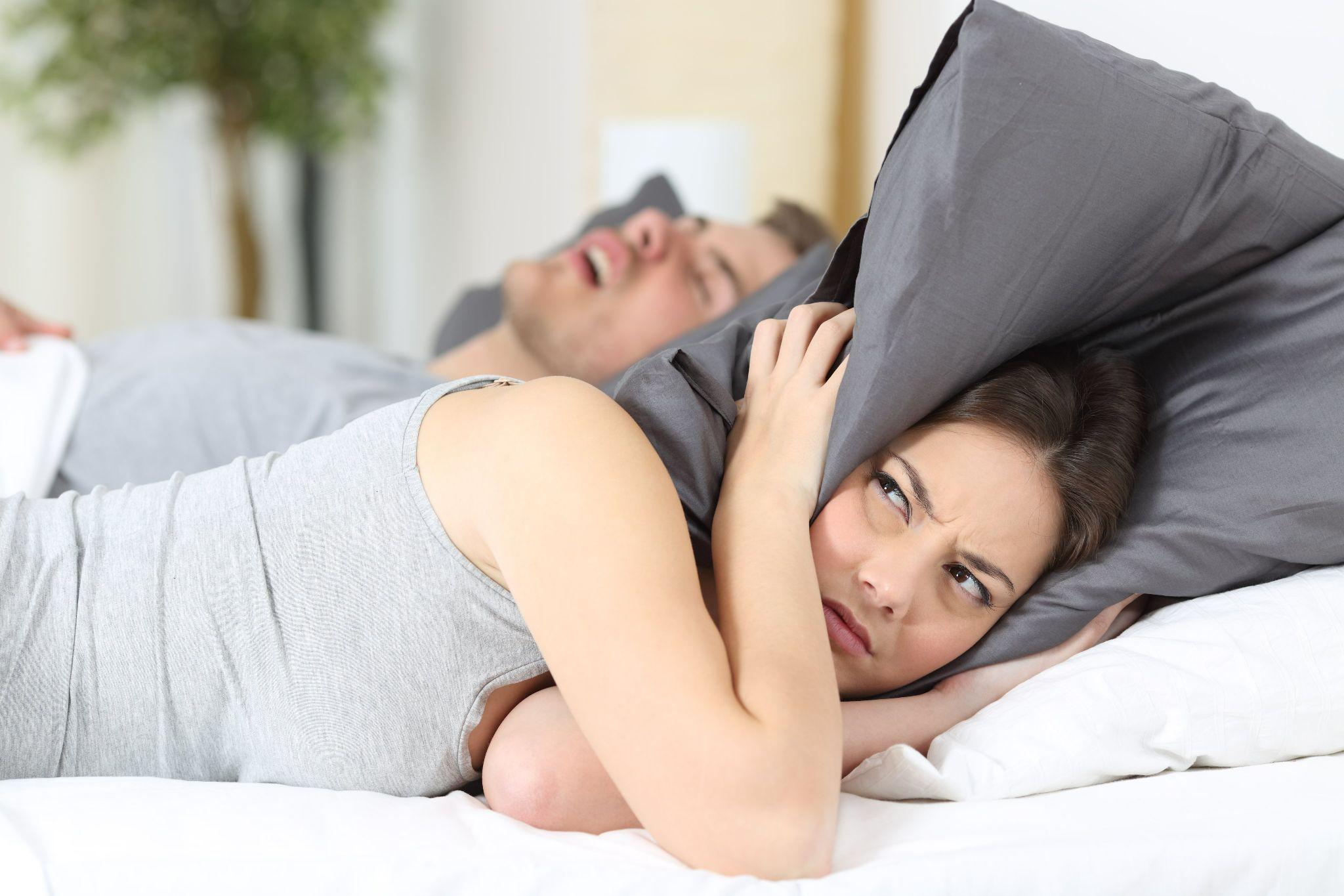 7 cách đơn giản khắc phục chứng ngủ ngáy-1