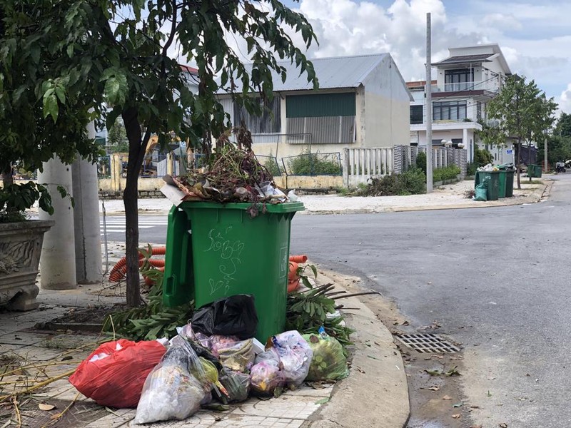 Quảng Ngãi: Nhà máy xử lý rác ngừng hoạt động, dân lãnh đủ-2