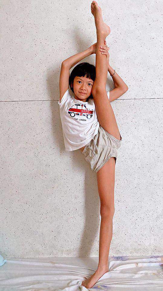 Con gái Bình Minh 10 tuổi chân dài như siêu mẫu, có hội bạn thân gia thế khủng, bố mẹ đình đám-8