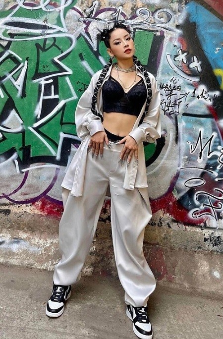 Mê mẩn thời trang của Chi Pu trong Street Dance: Vừa 'phá cách' vừa gợi cảm-4