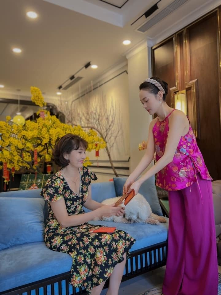 3 sao Việt vừa đẹp nổi tiếng, vừa là 'gái vàng' trong làng kinh doanh bất động sản-16