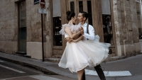 Ảnh cưới chụp ở Paris đậm chất khiêu vũ của Khánh Thi - Phan Hiển-img