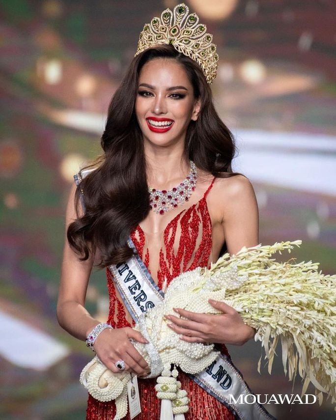 Sắc đẹp quyết rũ của Hoa hậu Hoàn vũ Thái Lan 2022-2