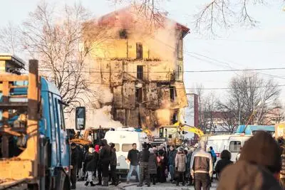 Nga: Nổ khí gas làm sập chung cư, 9 người thiệt mạng-cover-img