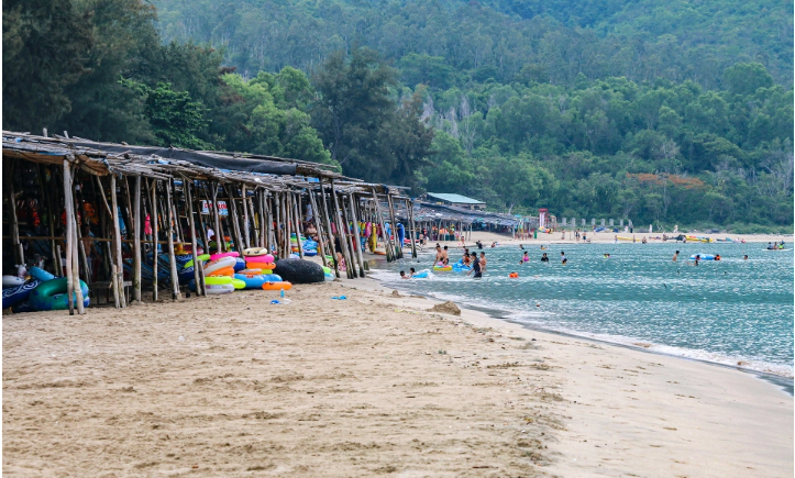 Khánh Hòa: Ảnh kinh hãi trại nuôi tôm xả nước thải ra biển đen ngòm-8