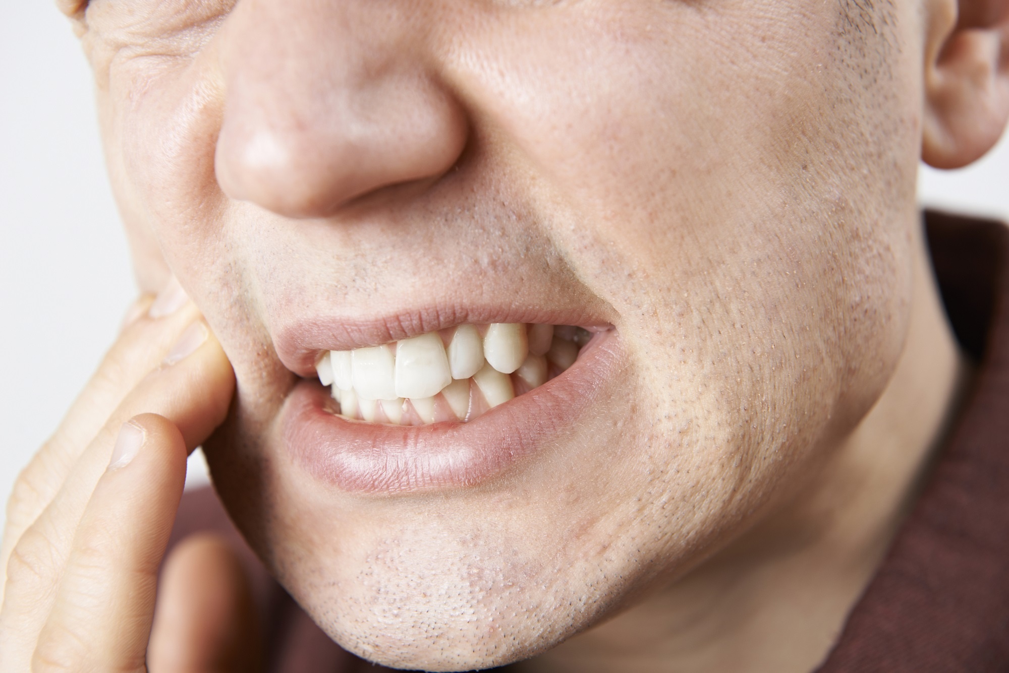 8 căn bệnh nha sĩ có thể phát hiện khi khám răng-7