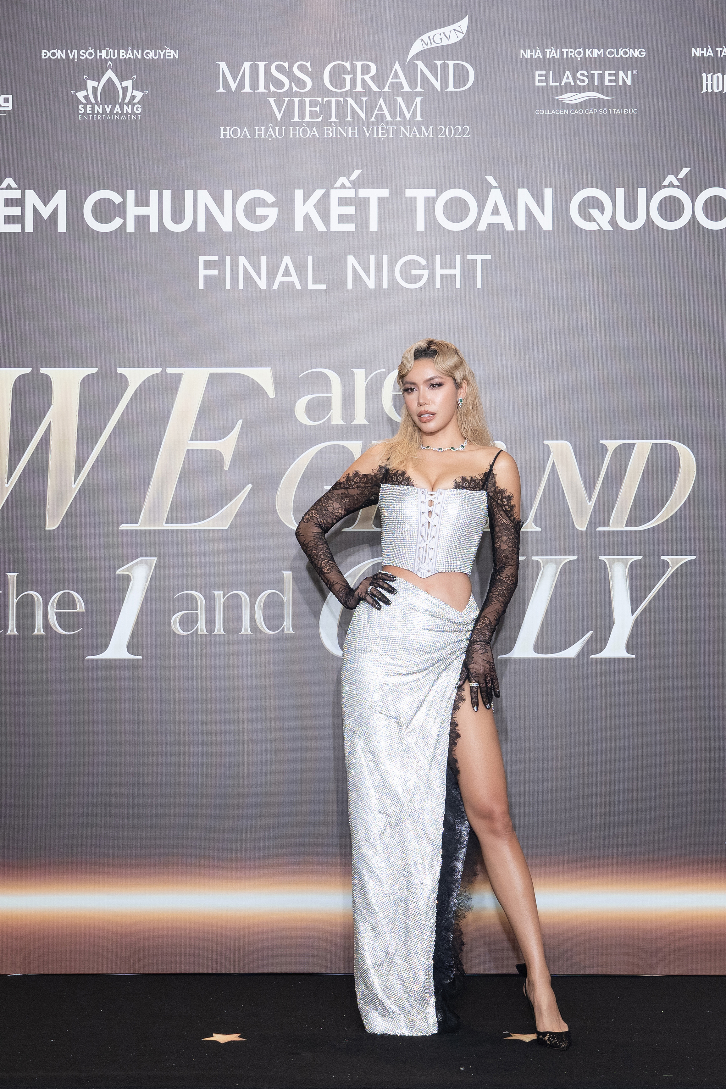 Thùy Tiên, Phương Nhi đội vương miện, rạng rỡ trên thảm đỏ chung kết Miss Grand Vietnam 2022-4
