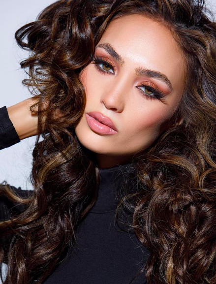 Vẻ đẹp cá tính của mỹ nhân gốc Philippines vừa đăng quang Hoa hậu Mỹ 2022-14