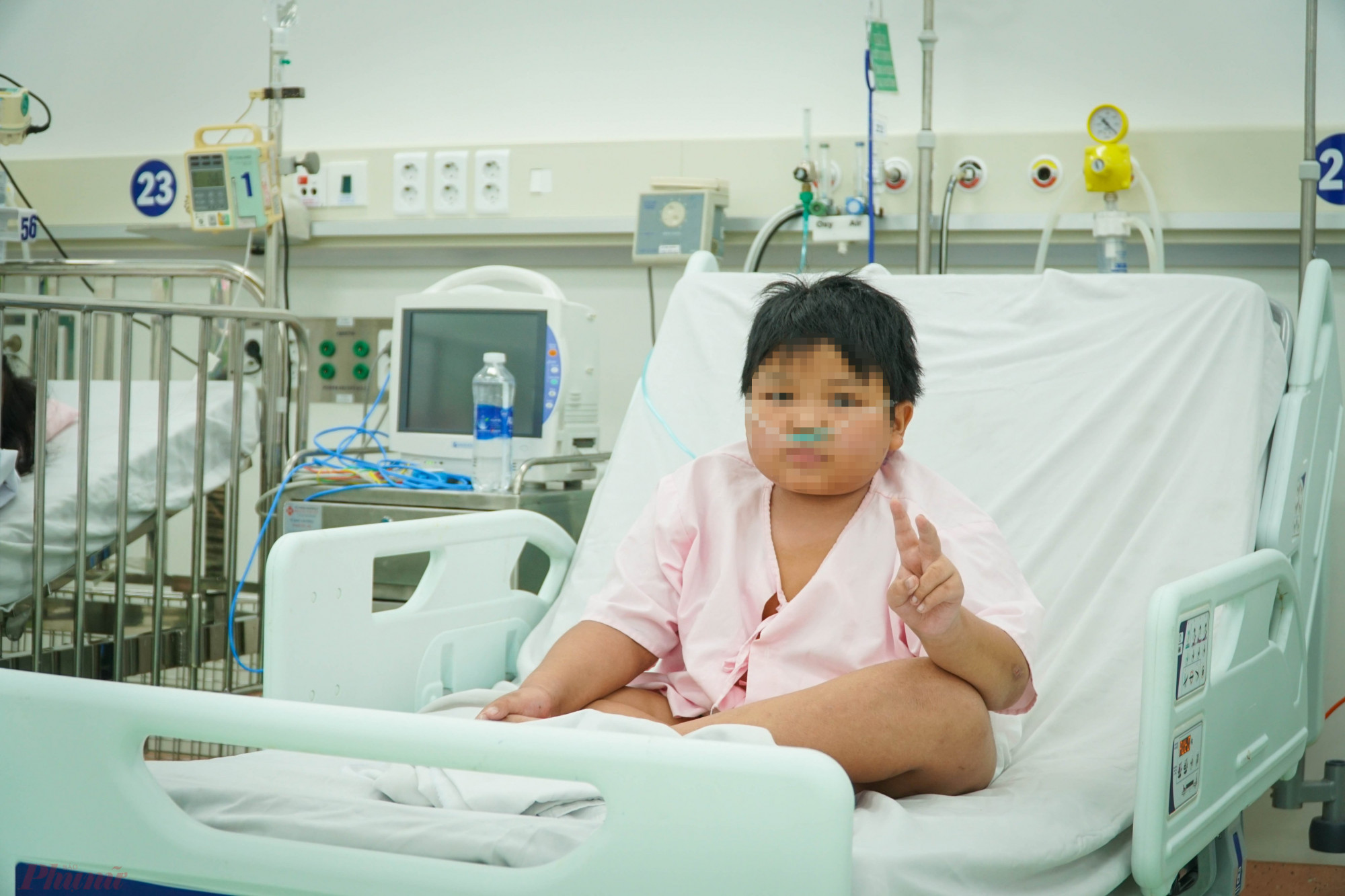 Hơn 3 tháng cứu bé trai 8 tuổi mắc sốt xuất huyết suy đa tạng-1