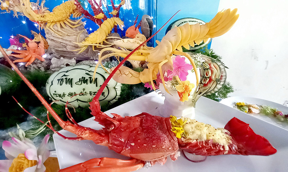 Cá ngừ đại dương tôm hùm Phú Yên, chuyện đại sứ du lịch qua ẩm thực-3