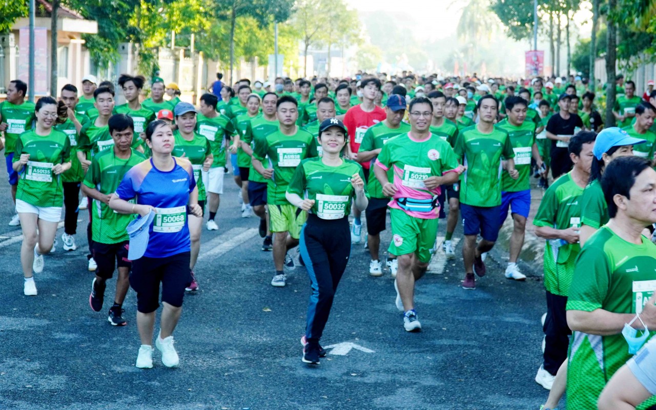 Hậu Giang: Ấn tượng với hơn 8.500 người chạy marathon trải nghiệm thiên nhiên miền Tây-1