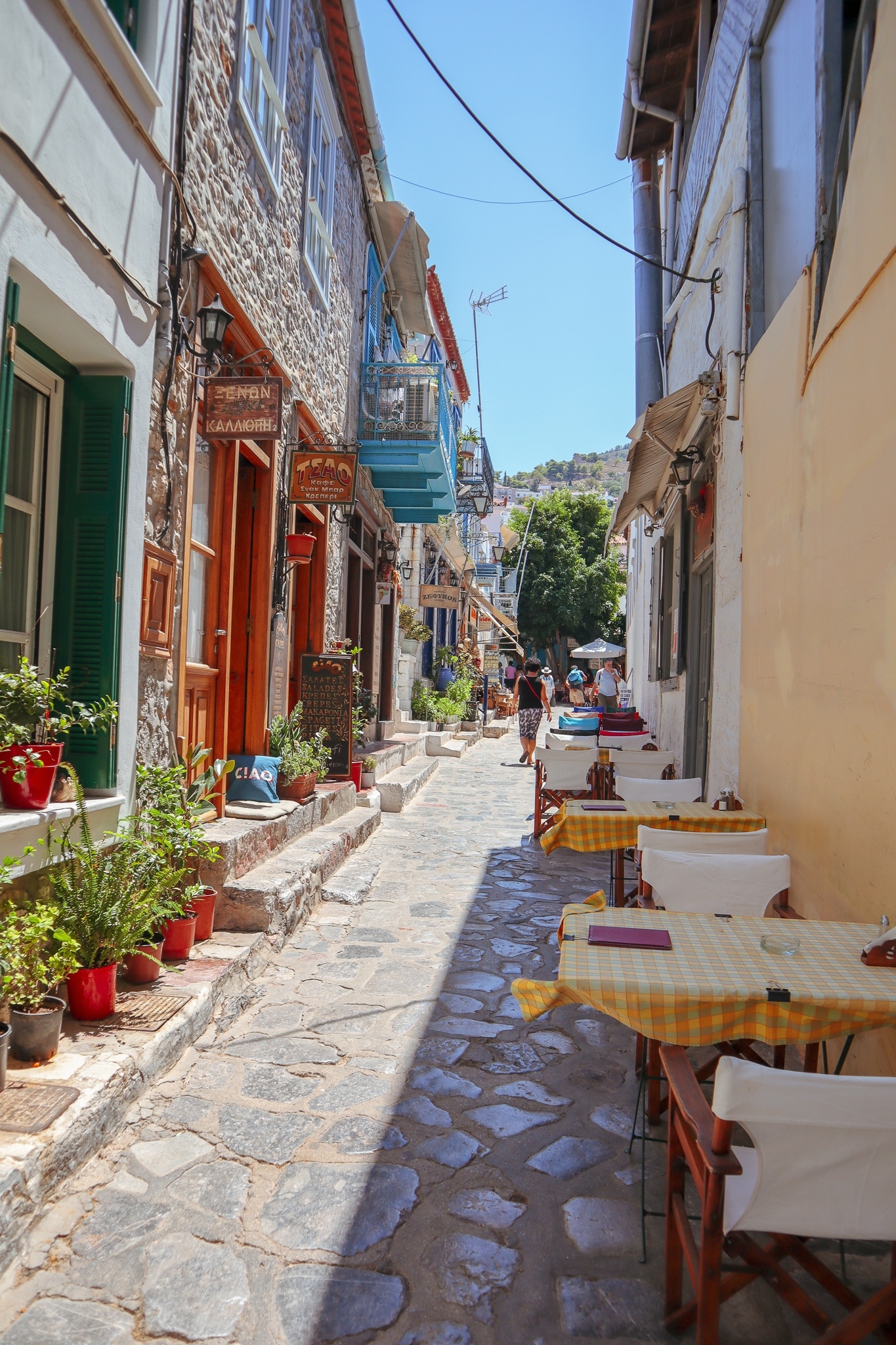 Cuộc sống trên hòn đảo cấm ôtô ở Hy Lạp-7