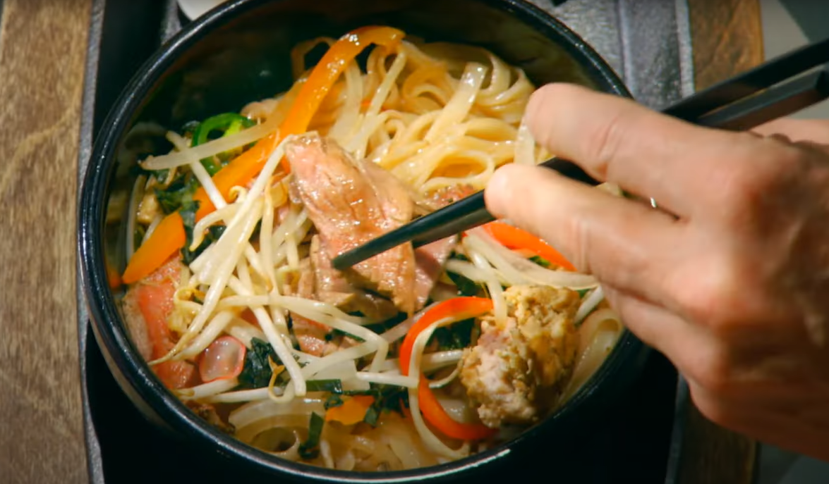 Khi món ăn Việt "lên sóng" MasterChef: Khiến dàn đầu bếp nước ngoài “đau đầu”, còn giám khảo thì bất ngờ khi ăn-14