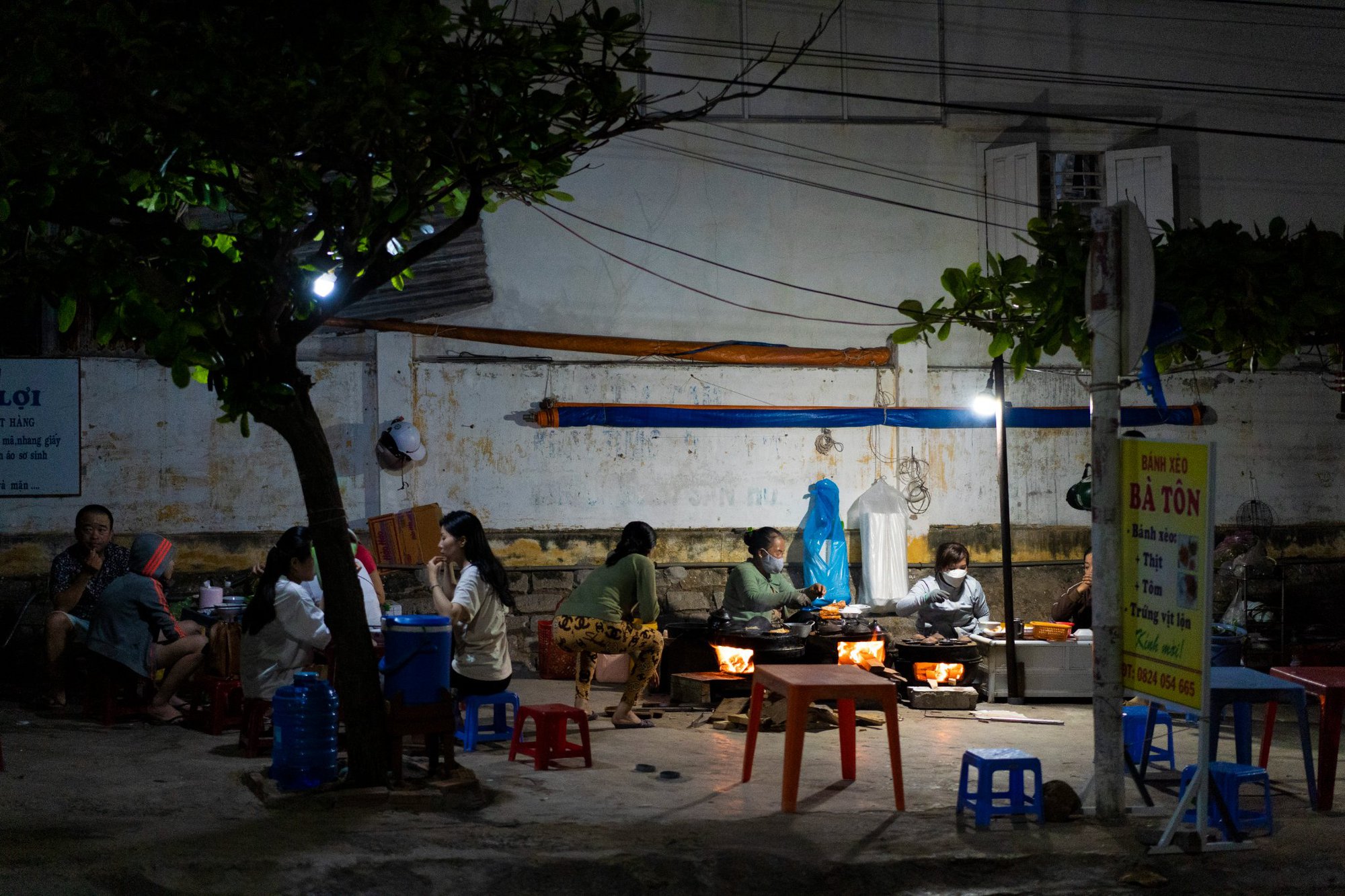 “Ăn sập” đảo Phú Quý với những quán địa phương giá rẻ mà lại cực ngon: Bỏ túi 100k đảm bảo “no lặc lè”-1