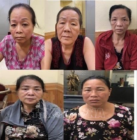 Hà Nội: Bắt giữ, xử lý 5 phụ nữ đánh bạc online và 18 đối tượng gây rối trật tự công cộng-1