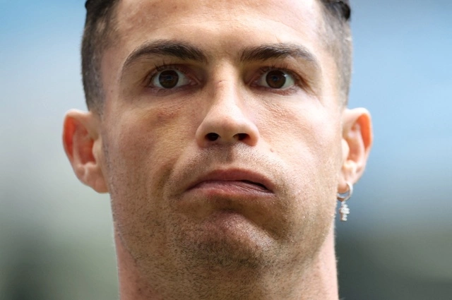 Lý do Ronaldo không được ra sân ở derby Manchester-img