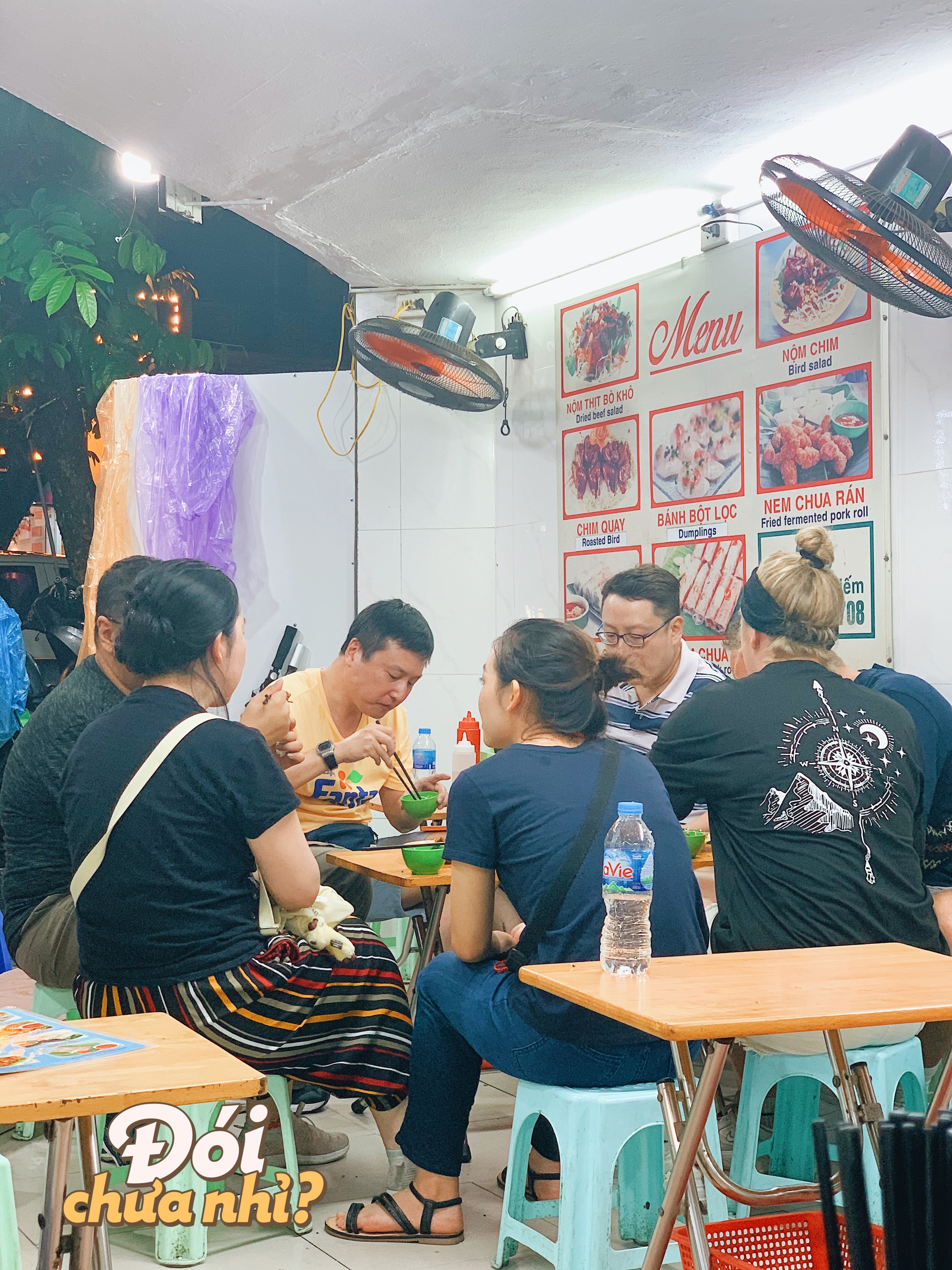 Đi ăn ở con phố ngắn nhất Hà Nội, thưởng thức đủ các món ăn vặt yêu thích của giới trẻ-14