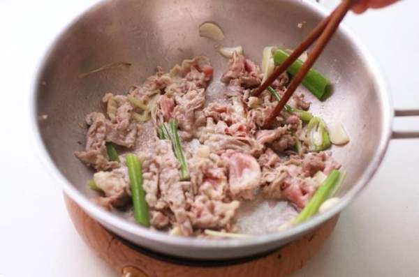 Học người Hàn cách làm thịt xào giá đỗ lạ miệng ngon cơm-7