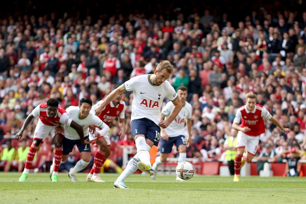 Đè bẹp Tottenham, Arsenal vững vàng trên ngôi đầu Ngoại hạng Anh-4