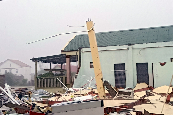 Quảng Trị: Trận lốc xoáy khiến 200 nhà dân bị tốc mái, 3 người bị thương-3