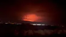 Núi lửa lớn nhất thế giới phun trào ở Hawaii-cover-img