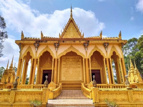 Ngôi chùa 'dát vàng' có lịch sử hơn 600 năm ở Trà Vinh nguy nga như cung điện-4