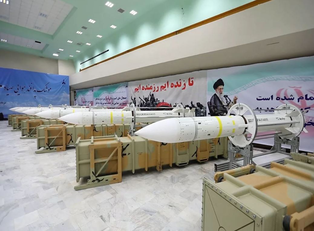 Iran sở hữu tên lửa có thể xuyên qua lá chắn phòng thủ của đối phương-1