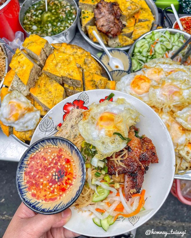 Việt Nam có 8 món ăn được báo nước ngoài khen ngợi: Toàn đặc sản đến khách Tây phải “nghiện”-16