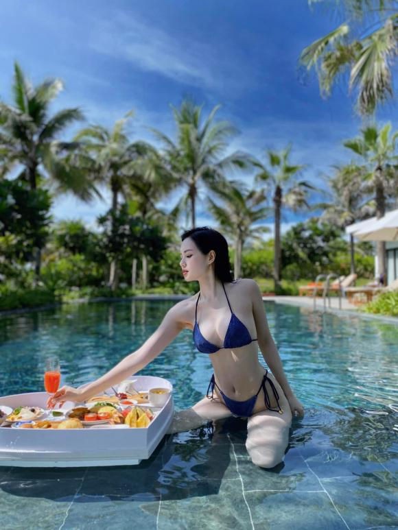 Mỹ nhân Việt và hội gái xinh 'xả ảnh' bikini, áo tắm nóng bỏng 'thôi miên' người xem-2