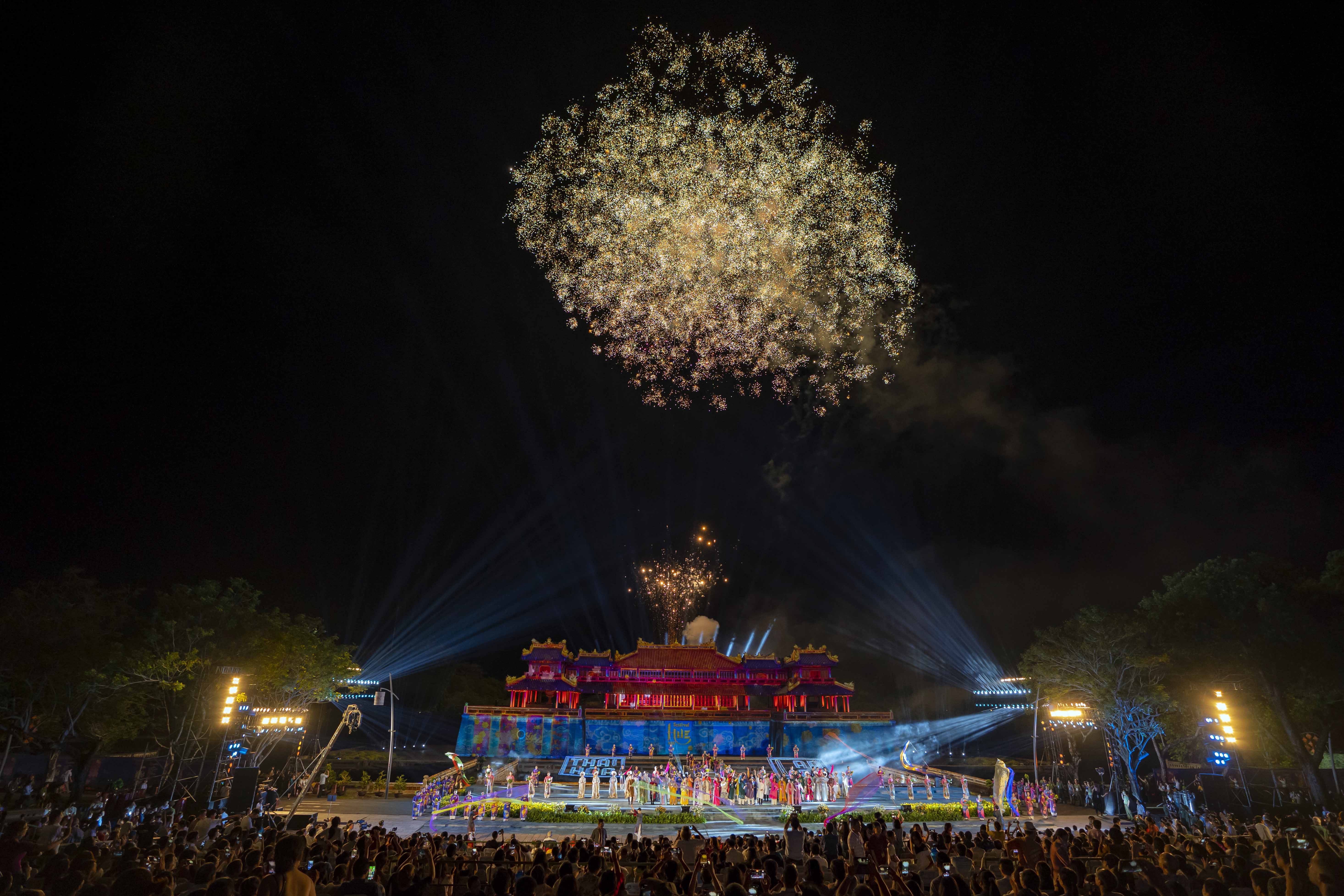 Ấn tượng đêm khai mạc Festival Huế 2022-1