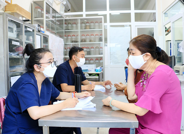 Đà Nẵng: Khám tầm soát bệnh đái tháo đường cho người dân-1