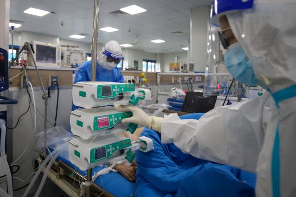 Giá là “vấn đề khó nhất” của bệnh viện công-1