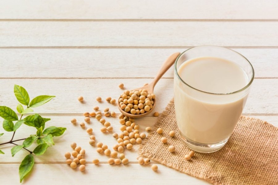 Sữa đậu nành ngon - bổ - rẻ nhưng uống sai dễ rước bệnh vào người: 5 nhóm người nên tránh xa-3