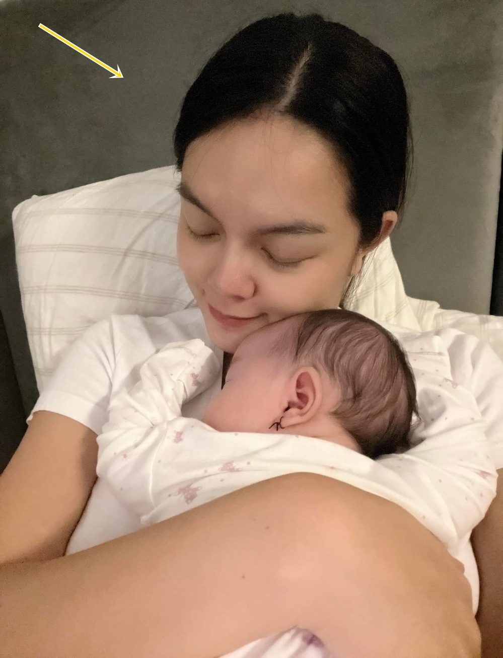 Phạm Quỳnh Anh khoe mặt mộc đón sinh nhật cùng con hơn 1 tháng tuổi-2